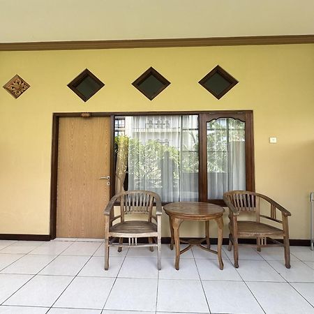 Taxa Raya Guest House Legian  Exterior photo